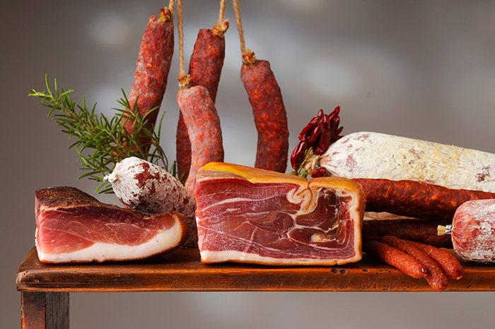 fiambre y salchicha fiambre y salchicha