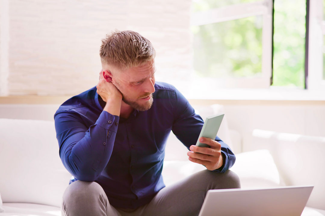 Text neck y dolor de cuello Text neck y dolor de cuello